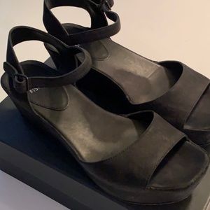 Eileen Fisher black nubuck platform sandal, 9M